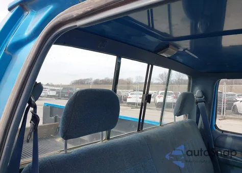 1995 Ford F-150 z USA, uszkodzony, nr VIN 1FKEF14Y5SLA39341